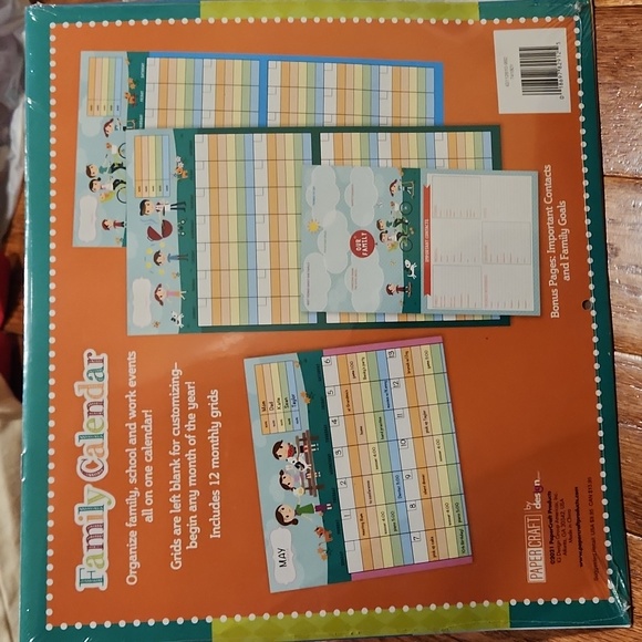 NEW Family Calendar Undated Grid Format - Picture 2 of 6